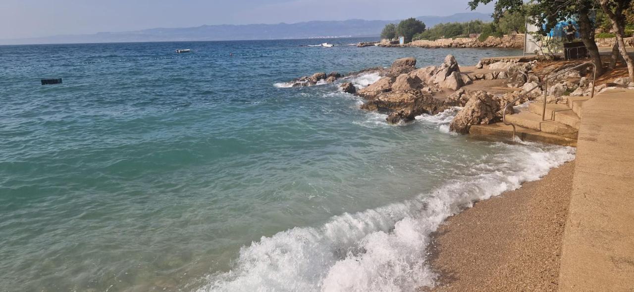Studio Malinska, 30M From The Beach エクステリア 写真